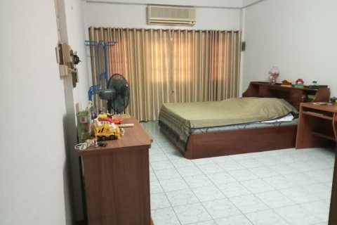 Townhouse in Phrae, Thailand 5 bedrooms № 169179 - photo 11