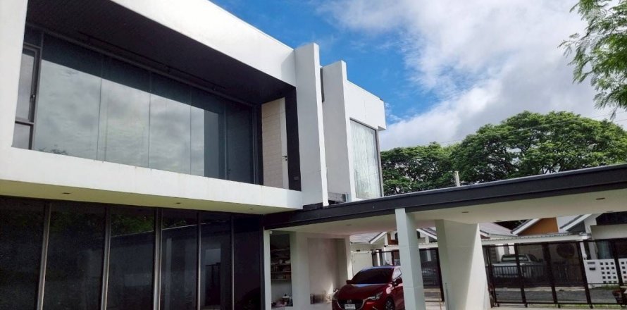 House in San Kamphaeng, Thailand 3 bedrooms № 141440