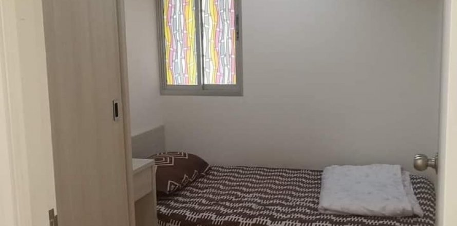 Condo in Bang Kapi, Bangkok, Thailand, 2 bedrooms  № 138667