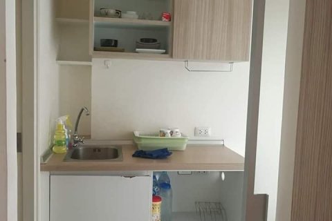 Condo in Bang Kapi, Bangkok, Thailand, 2 bedrooms  № 138667 - photo 8