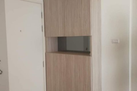 Condo in Bang Kapi, Bangkok, Thailand, 2 bedrooms  № 138667 - photo 7