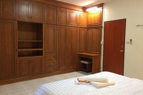 Townhouse in Kathu, Thailand 2 bedrooms № 150096 - photo 4