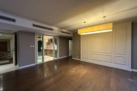 Кондоминиум с 3 спальнями в Патхум Ване, Бангкок, Таиланд № 150094 - фото 7