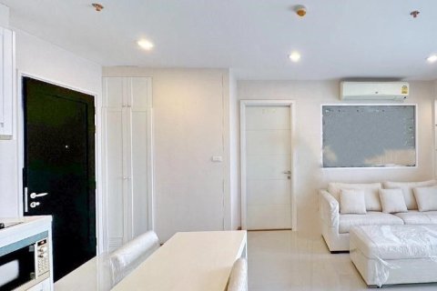 Studio dans le Condo à Bang Phlat, Bangkok, Thaïlande  № 150097 - photo 2