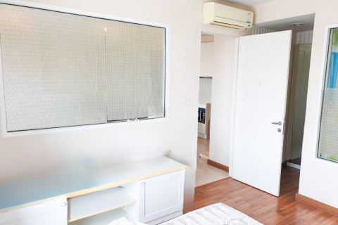 Studio dans le Condo à Bang Phlat, Bangkok, Thaïlande  № 150097 - photo 4