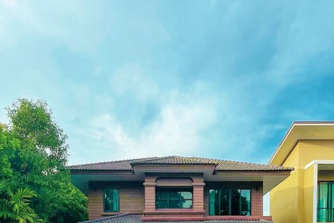 Villa à San Sai, Thaïlande 4 chambres № 137165 - photo 1