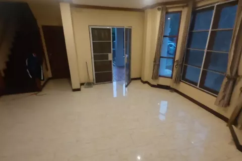 Дом в Ханг Донге, Таиланд с 4 спальнями  № 137161 - фото 2