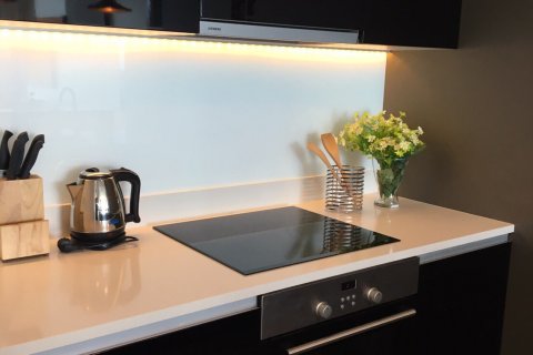 Condo à Sathon, Bangkok, Thaïlande, 1 chambre  № 144092 - photo 4