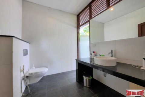 House in Krabi, Thailand 3 bedrooms № 194059 - photo 5