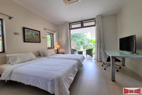 House in Krabi, Thailand 3 bedrooms № 194059 - photo 4