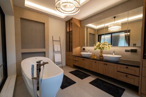 Villa in Chiang Mai, Thailand 4 bedrooms № 155325 - photo 26