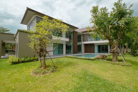 Villa in Chiang Mai, Thailand 4 bedrooms № 155325 - photo 2