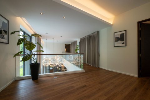 Villa in Chiang Mai, Thailand 4 bedrooms № 155325 - photo 18