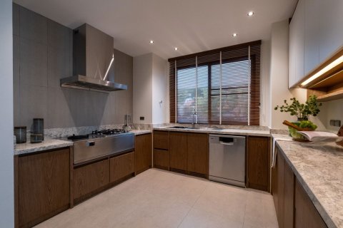 Villa in Chiang Mai, Thailand 4 bedrooms № 155325 - photo 13