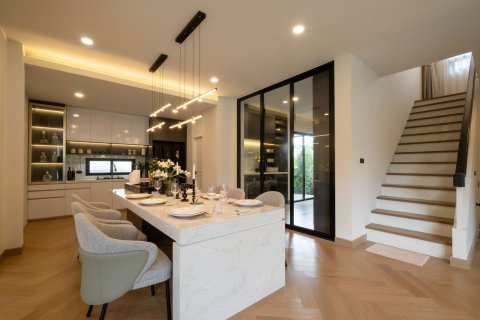 House in Chiang Mai, Thailand 4 bedrooms № 155324 - photo 8