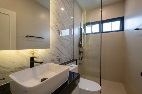 House in Chiang Mai, Thailand 4 bedrooms № 155324 - photo 24