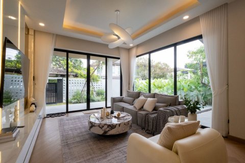 House in Chiang Mai, Thailand 4 bedrooms № 155324 - photo 5