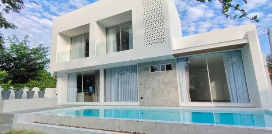 Villa in Chiang Mai, Thailand 3 bedrooms № 155330