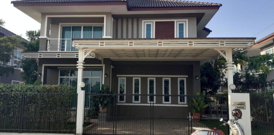 Дом в Чиангмае, Таиланд с 4 спальнями № 155329