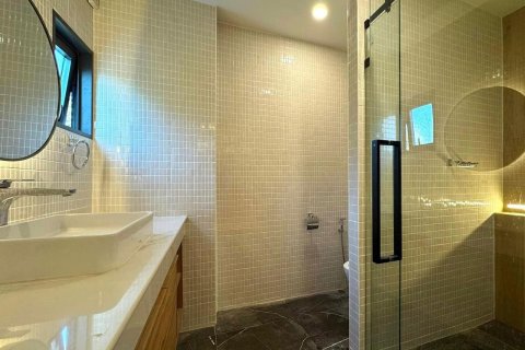 Villa in Chiang Mai, Thailand 5 bedrooms № 155327 - photo 27