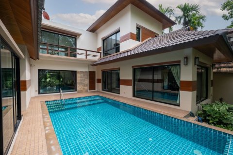 Villa in Chiang Mai, Thailand 5 bedrooms № 155326 - photo 3