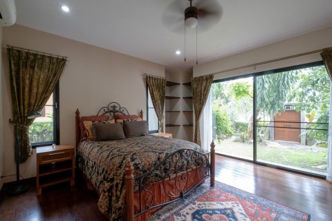 Villa in Chiang Mai, Thailand 5 bedrooms № 155326 - photo 10