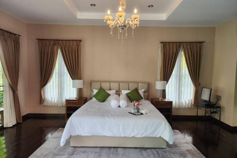 Villa in Chiang Mai, Thailand 5 bedrooms № 155326 - photo 13