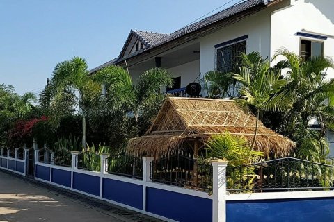 House in Nong Khai, Thailand 7 bedrooms № 142068 - photo 3