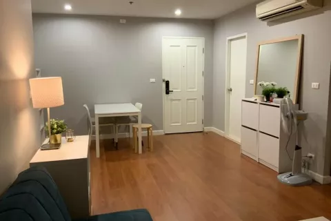 Студия в кондо в Клонг Тоэй, Бангкок, Таиланд № 142070 - фото 1