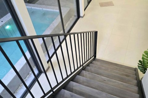 House in Phra Khanong, Bangkok, Thailand 3 bedrooms № 142071 - photo 30