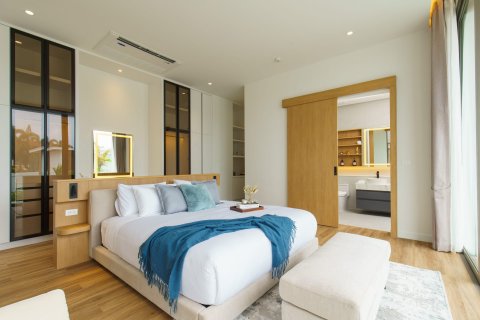 Villa in Rawai, Thailand 4 bedrooms № 70964 - photo 19