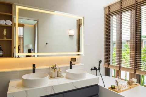 Villa in Rawai, Thailand 4 bedrooms № 70964 - photo 8