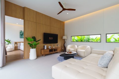 Villa in Rawai, Thailand 4 bedrooms № 70964 - photo 11