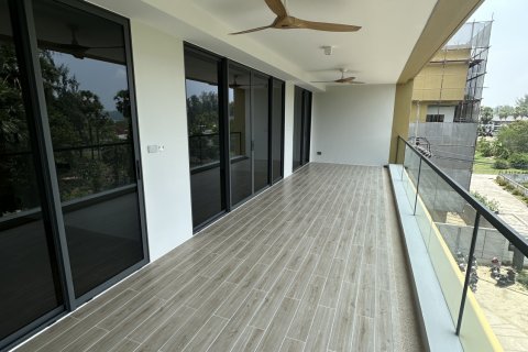 Condo in Phuket, Thailand, 2 bedrooms  № 139428 - photo 2