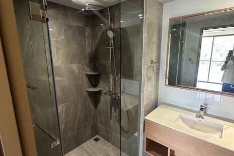 Condo in Phuket, Thailand, 2 bedrooms  № 139428 - photo 8