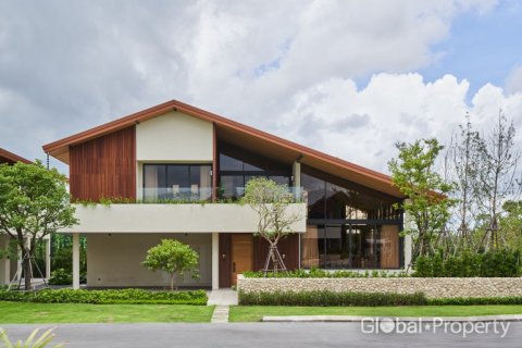 Дом в Паттайе, Таиланд с 4 спальнями № 163987 - фото 2