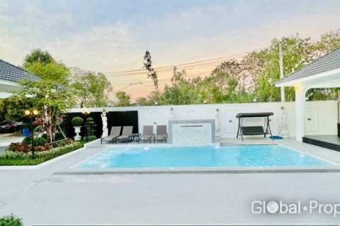 Дом в Паттайе, Таиланд с 5 спальнями № 163985 - фото 4