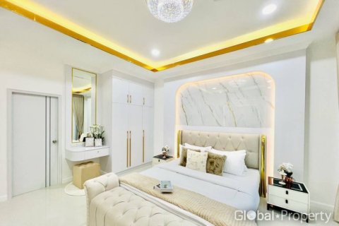 Дом в Паттайе, Таиланд с 5 спальнями № 163985 - фото 17