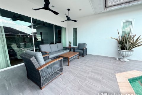 Дом в Паттайе, Таиланд с 5 спальнями № 163989 - фото 6