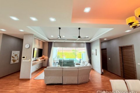 Дом в Паттайе, Таиланд с 5 спальнями № 163989 - фото 16