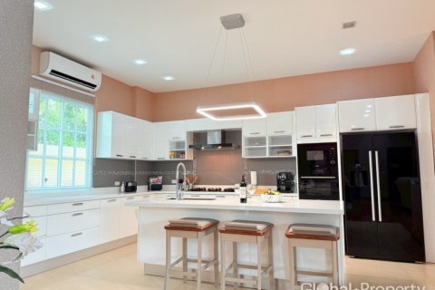 Дом в Паттайе, Таиланд с 5 спальнями № 163989 - фото 23