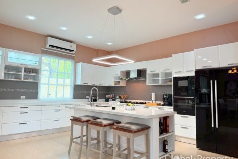 Дом в Паттайе, Таиланд с 5 спальнями № 163989 - фото 24