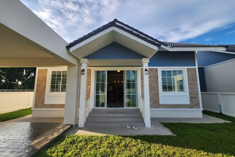 House in Mae Rim, Thailand 3 bedrooms № 148228