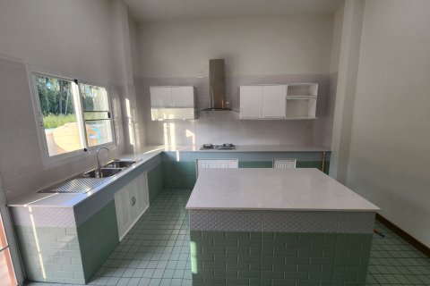 House in Mae Rim, Thailand 3 bedrooms № 148228 - photo 12