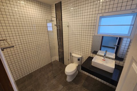 House in Mae Rim, Thailand 3 bedrooms № 148228 - photo 19