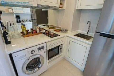 Studio dans le Condo à Huai Khwang, Bangkok, Thaïlande  № 148230 - photo 4