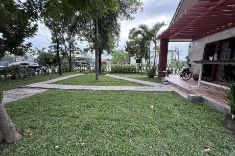 House in Ban Chang, Thailand 7 bedrooms № 161731 - photo 4