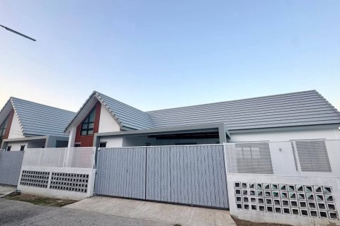 House in Pattaya, Thailand 3 bedrooms № 161730