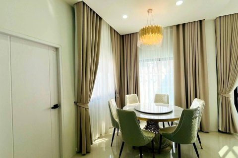 House in Pattaya, Thailand 3 bedrooms № 161730 - photo 9