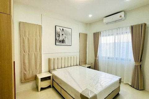 House in Pattaya, Thailand 3 bedrooms № 161730 - photo 7